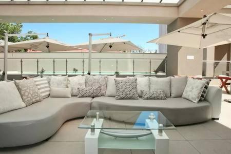 Sandton Skye Apartment Johannesburg Exterior photo